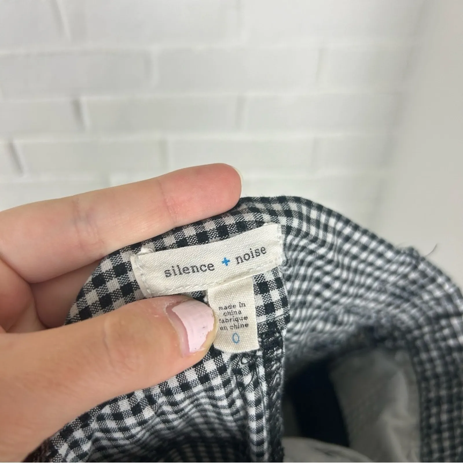 Silence & Noise Urban Outfitters Black White Gingham Plaid Pants Size 0 - Image 3