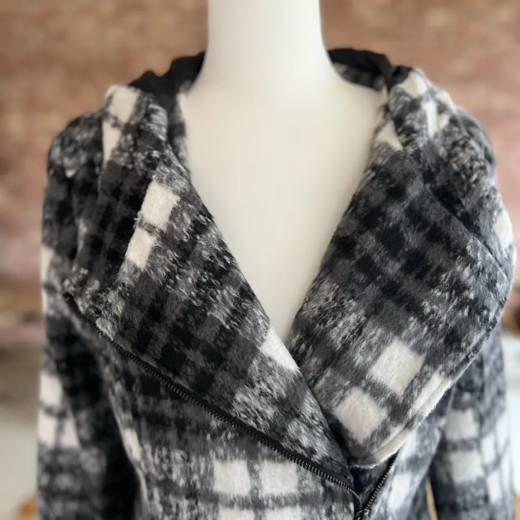 Madden Girl Moto Jacket Plaid Fleece Black Grey Hooded S - Image 4