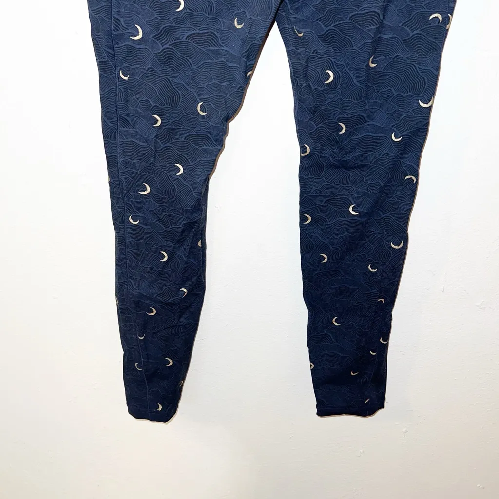 Zyia active navy blue luxe all over terrace moon print leggings Size 4 - Image 8