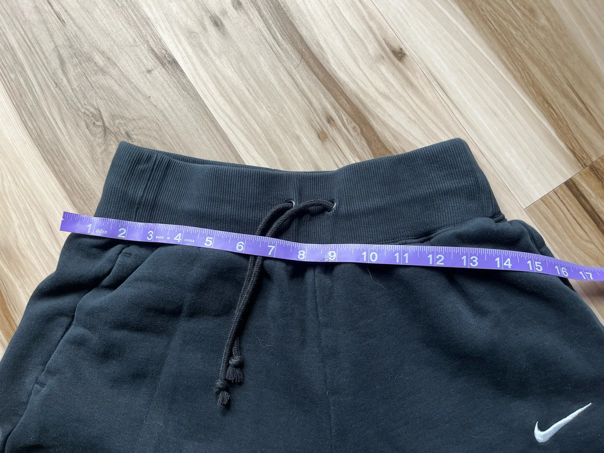 Nike sweat pants  - Image 4