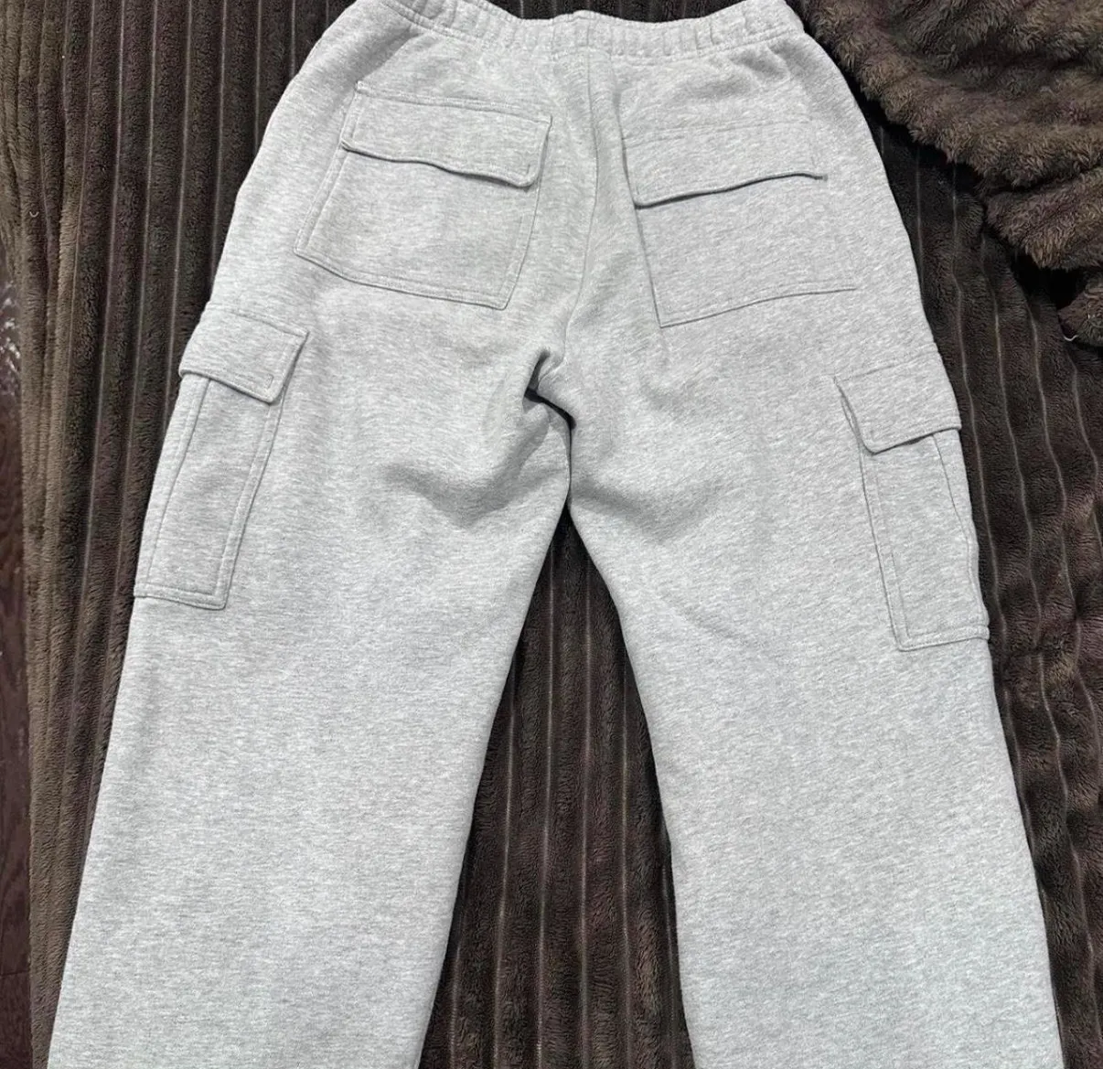 Aritzia  TNA Cargo Sweatpants - Image 2