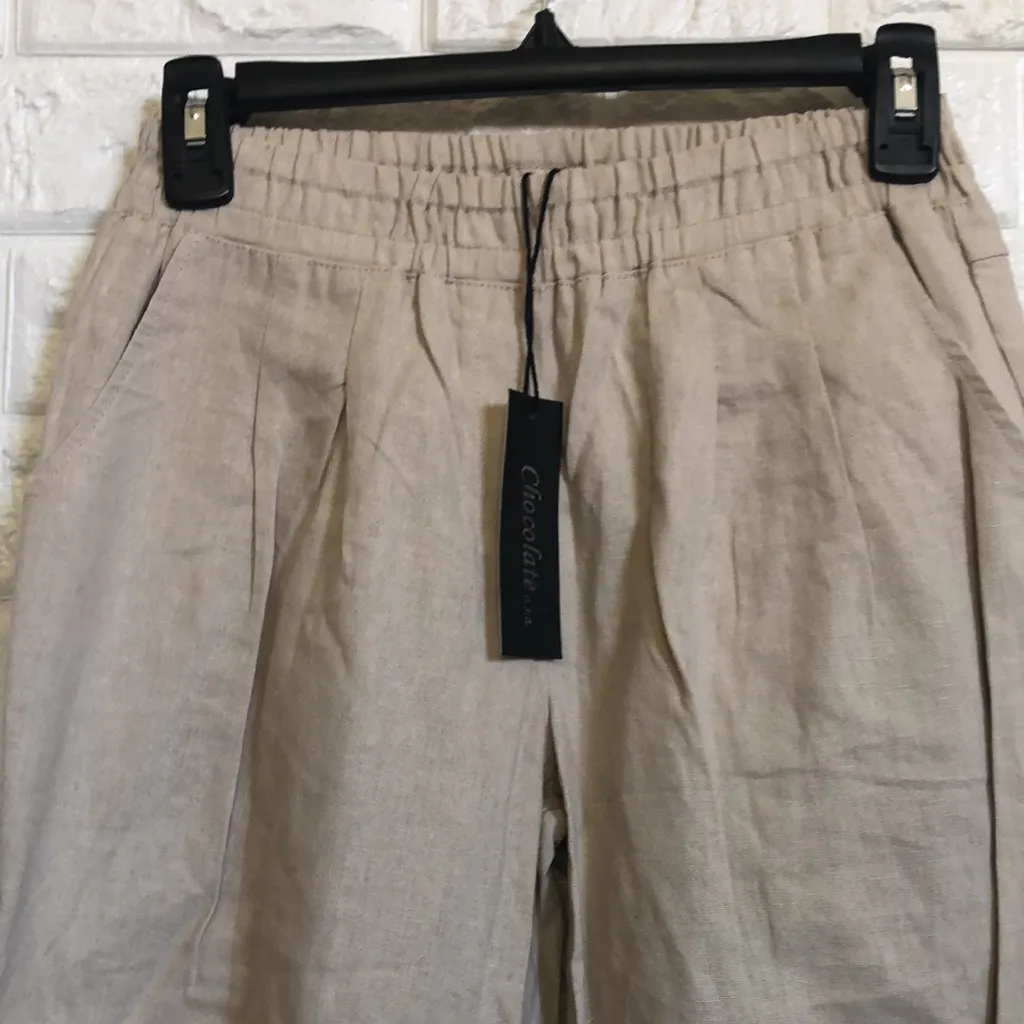 Chocolate brand light‎ tan 55% linen cinched Capri pants Size M - Image 2