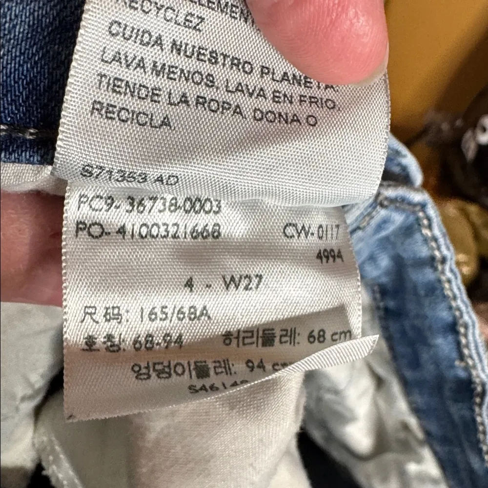 Signature by Levi Strauss & Co. Women's Mid Rise Slim Cuffed Jeans Size 4 / 27 - Image 15