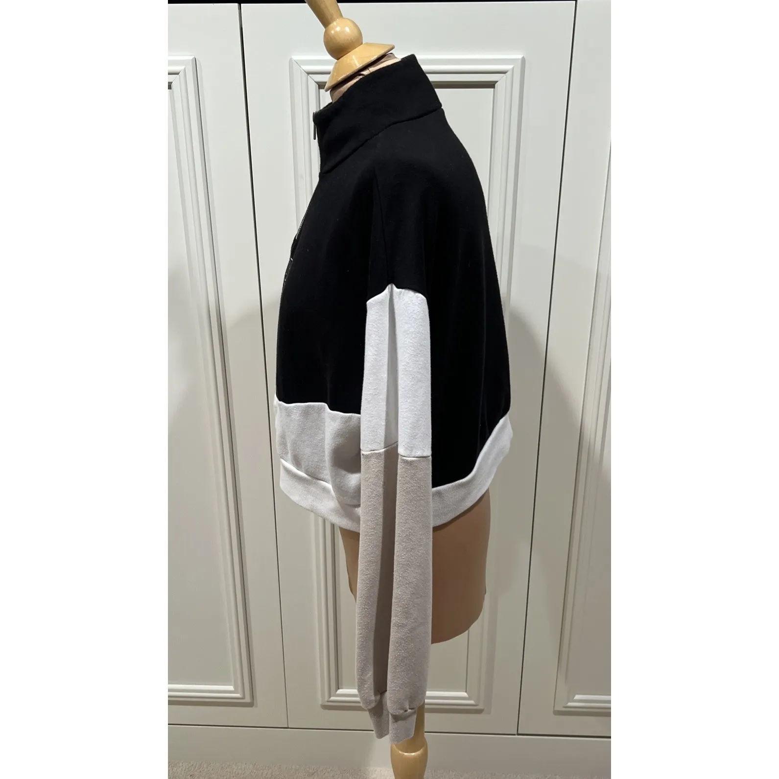 H&M Divided‎ USA United Crop 1/4 Zip Sweatshirt Athleisure - Image 5