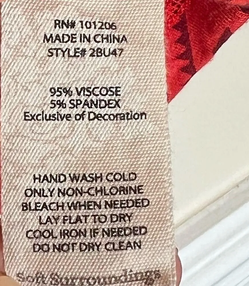 Soft Surroundings Kalahari red embroidered V neck long sleeve tunic top boho M - Image 8