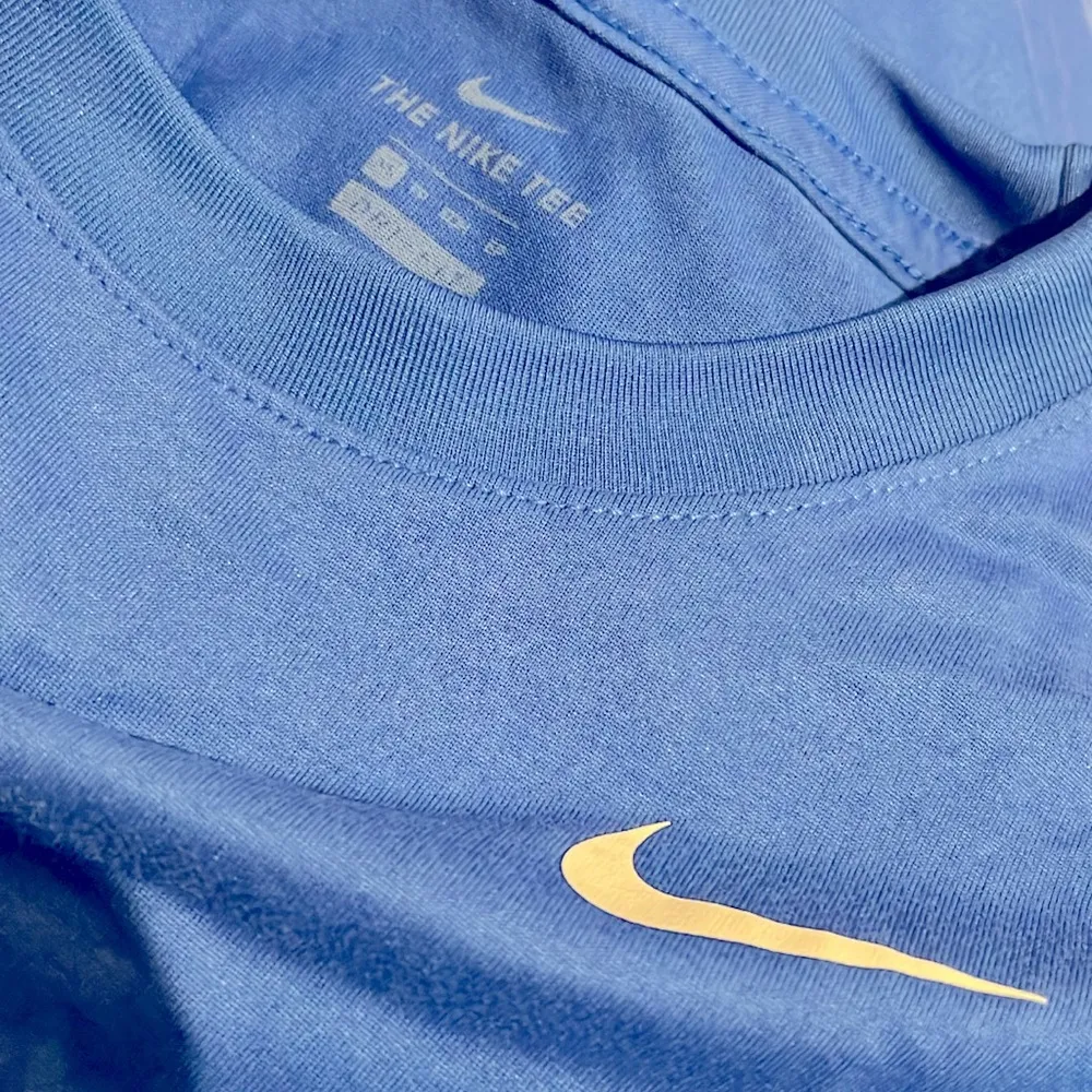 NEW Nike Women's Dry Legend Training T-Shirt in Blue, Size XS New with Tag - Image 2