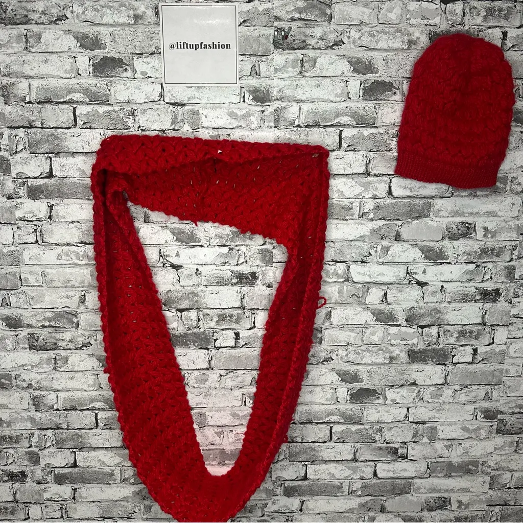 Lane Bryant Red Knit Hat - Image 5