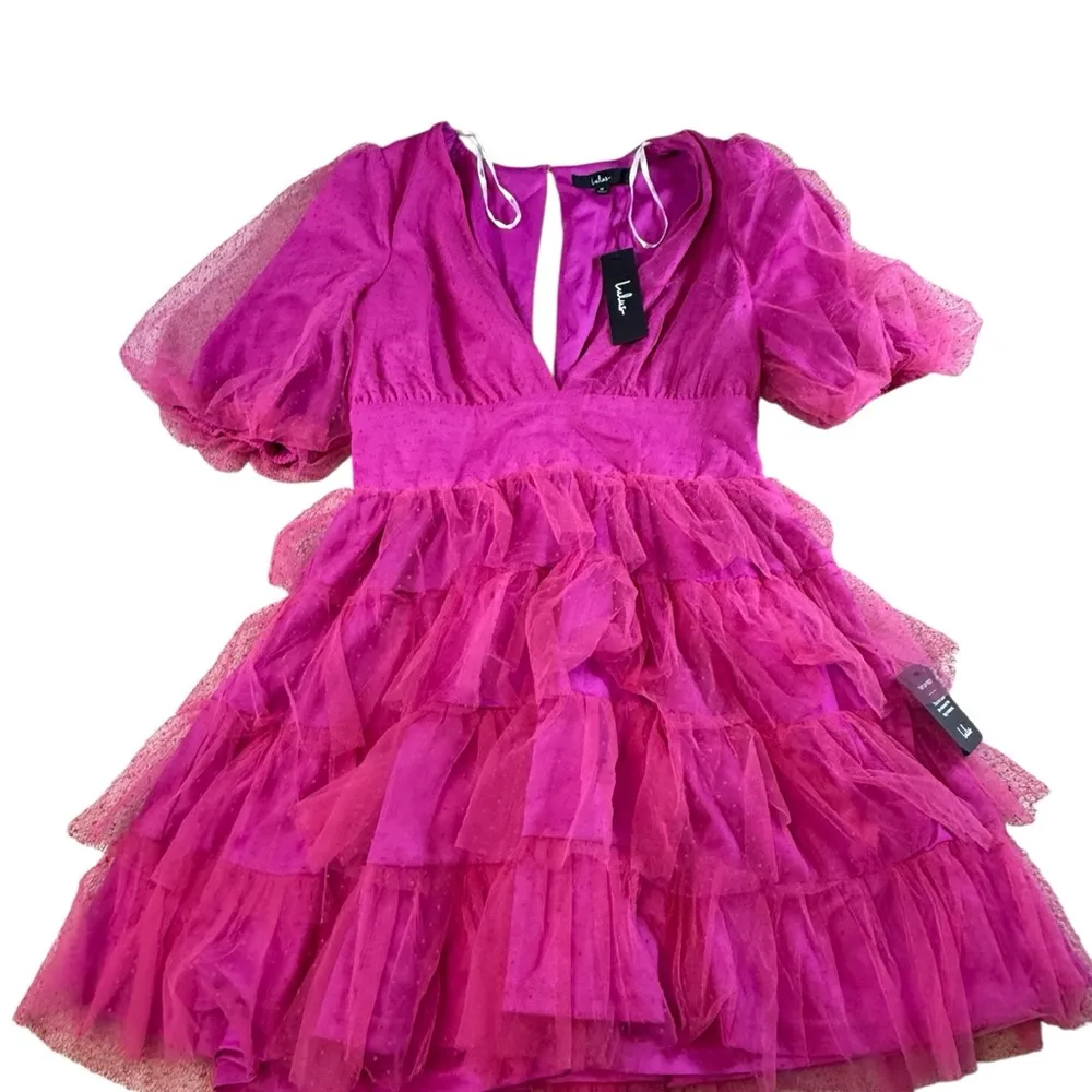 Lulu’s Medium Ruffle Dress with Puff Sleeves NWT Hot Pink - Image 3