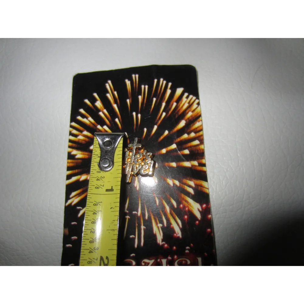 Vintage Jesus Loves You Gold Tone Religious Pin - Image 6