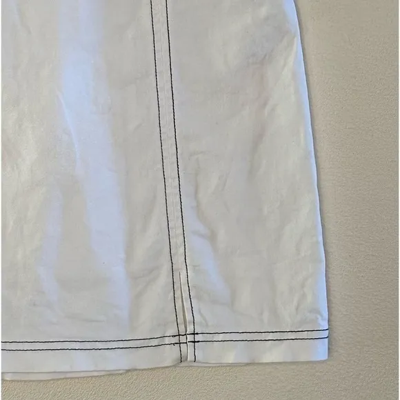 Revolve MinkPink Senses White Denim Mini Skirt black threads back zip sz‎ medium - Image 9