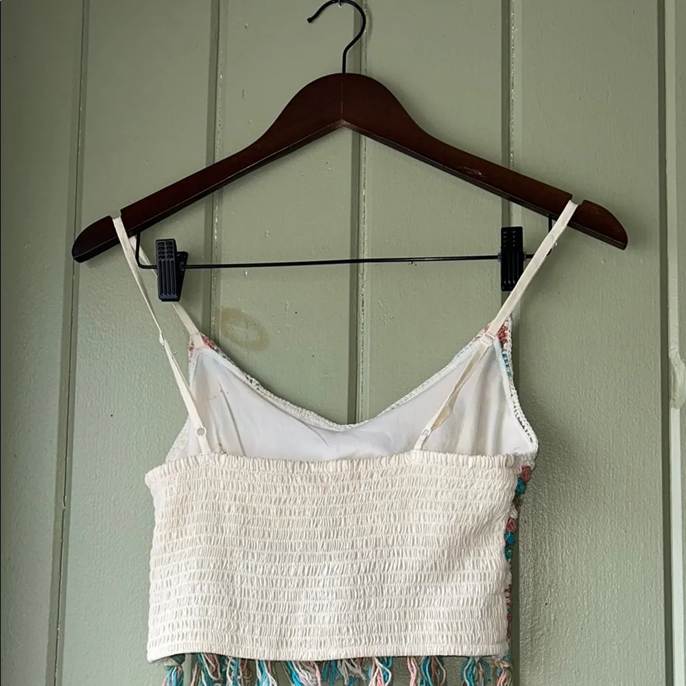 Band of Gypsies Cream Green Crocheted Fringe Crop Tank Top Women’s Size Medium - Image 6
