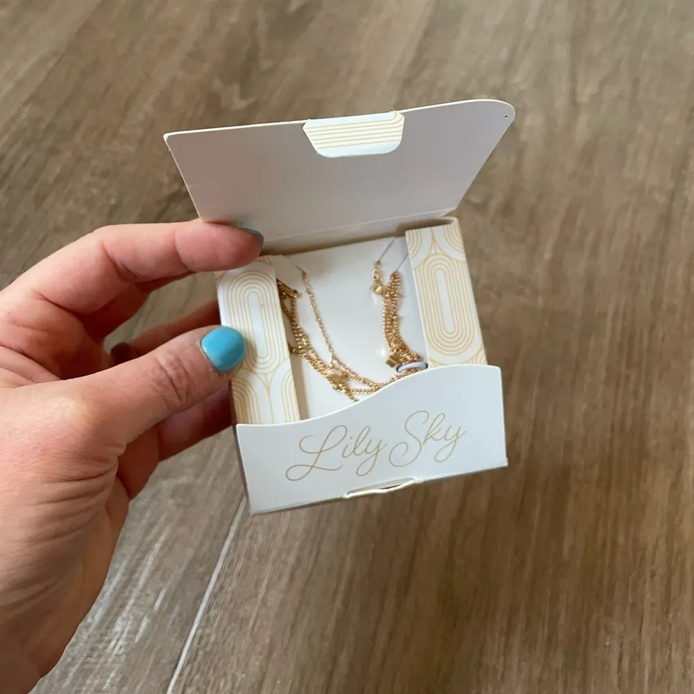 Lily Sky Sydney Bracelet Duo gold jewelry layering set NEW in packaging - Image 4