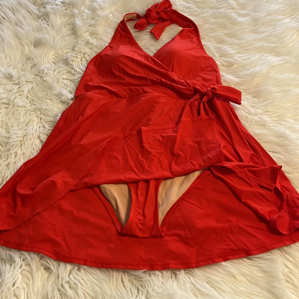 J.CREW SWIMSUIT SIZE 8 BEAUTIFUL COLOR RED SEE ALL PHOTOS - Image 3