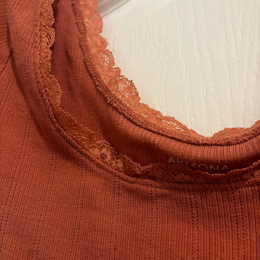 Women's Light Pink Lace Trim Crop Top Sz S - Image 3