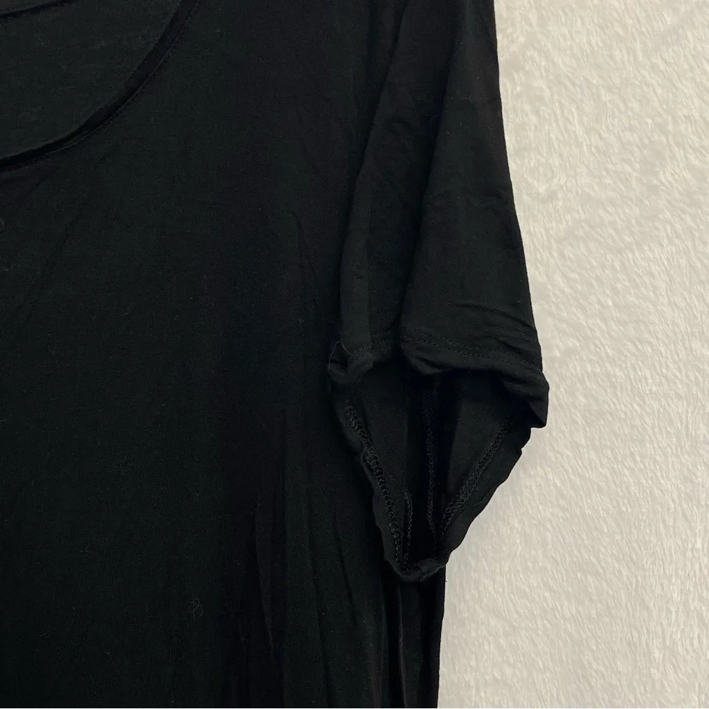 GAP Jet Black Casual Tee - Image 3