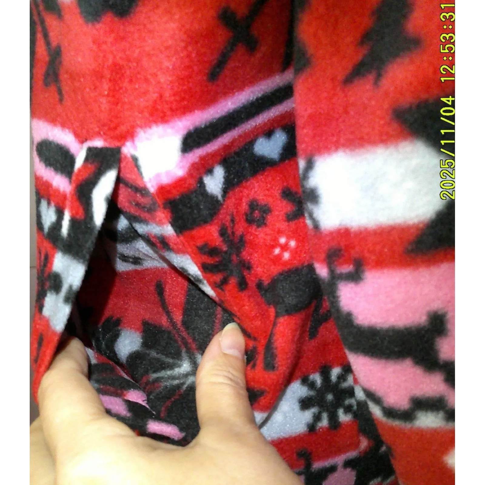 New NWT $85 Vera Bradley Fleece Jacket Nordic Red Pink Black Gray Heart Deer S - Image 5