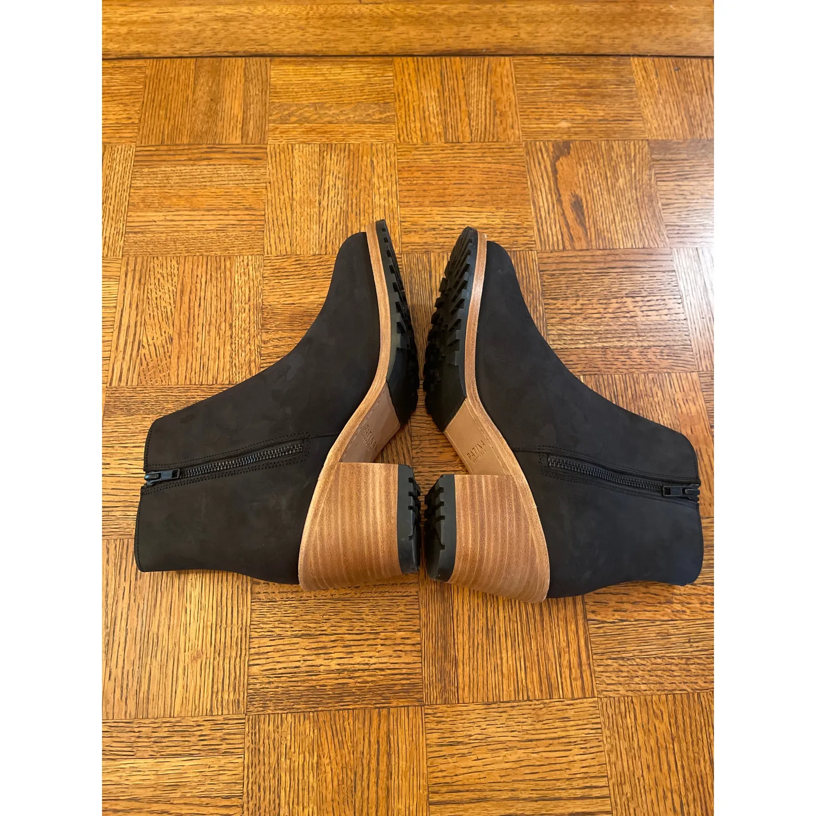 Patina Footwear lug sole ankle boots size 10 Black - Image 5