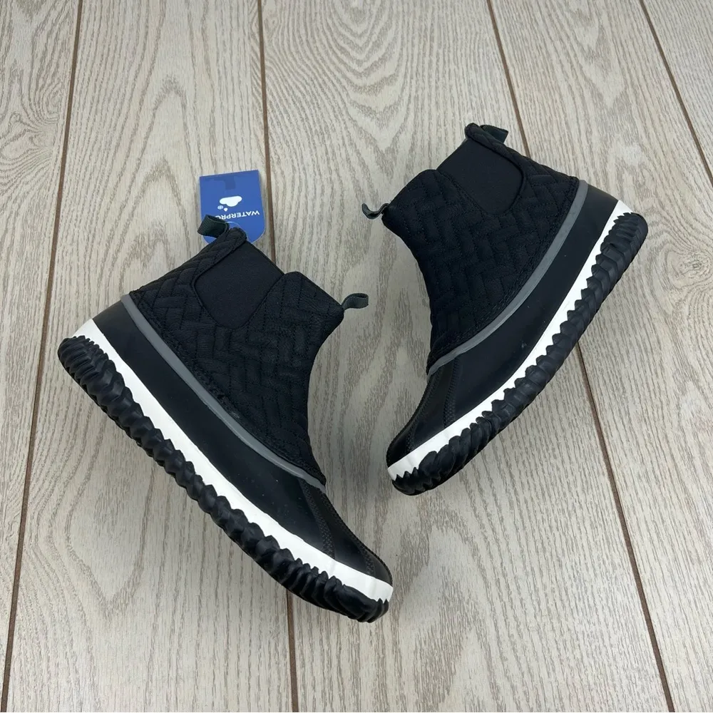 JBU Women's Paisley Water Resistance Quilt Pattern Ankle Bootie 10M Black $79 - Image 4