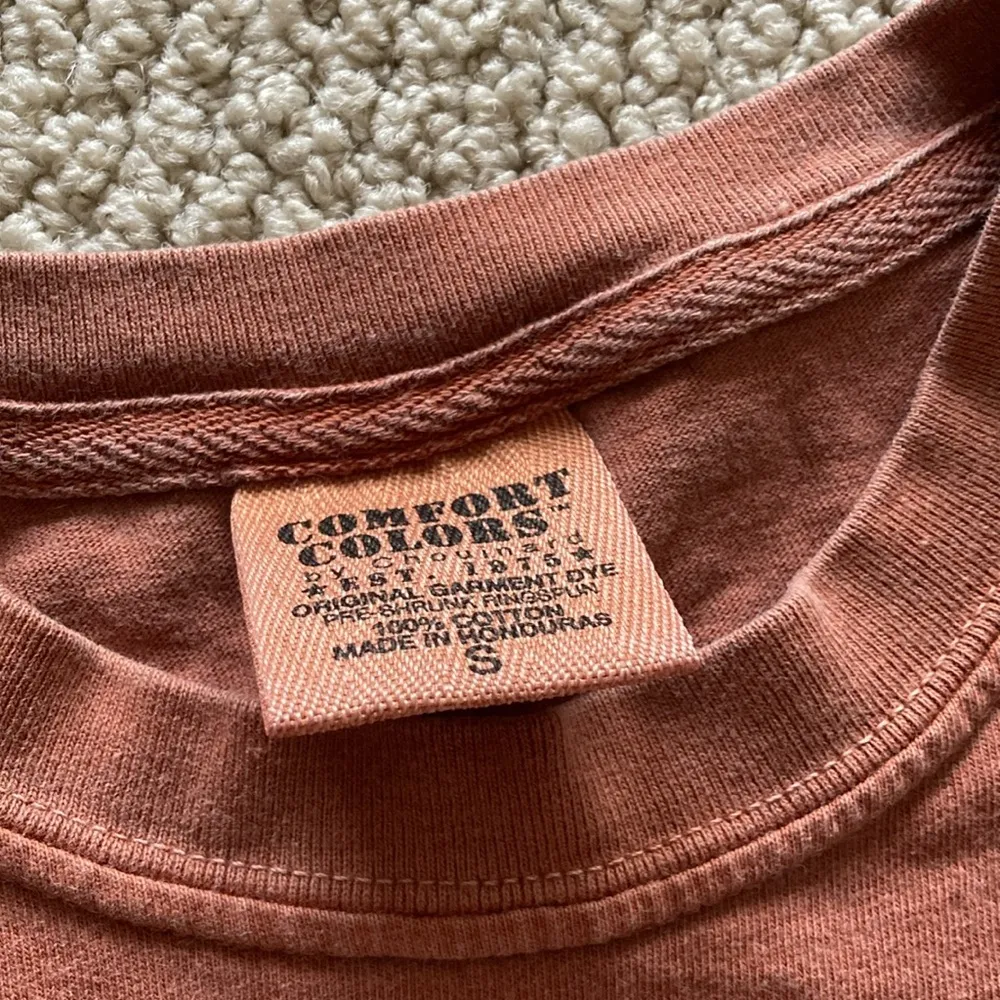 Comfort Colors Keep Calm and Wear Bows Chickadees T-Shirt Size Small Yam S EUC - Image 8