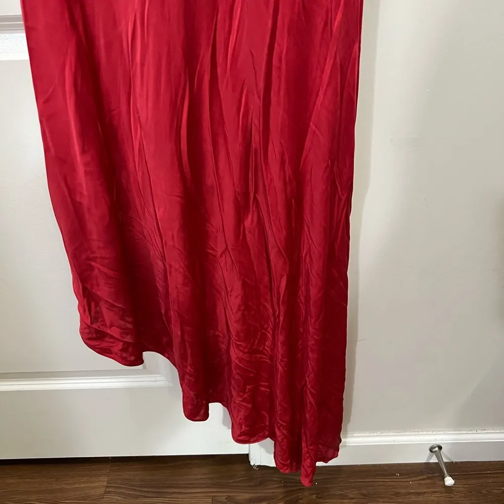 Alexis Red Jovanna Gown Size Medium $563 - Image 4