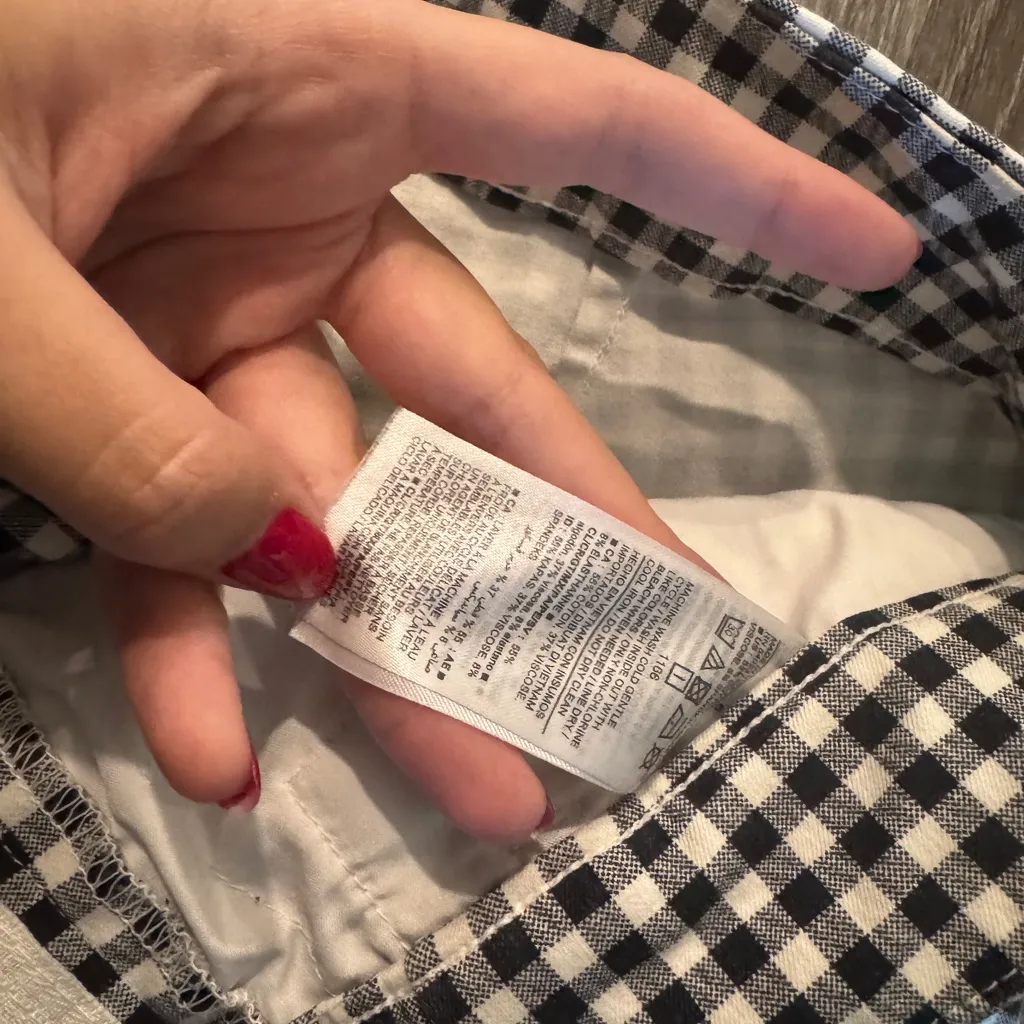 Old Navy Checkered Pixie Pants - Image 5