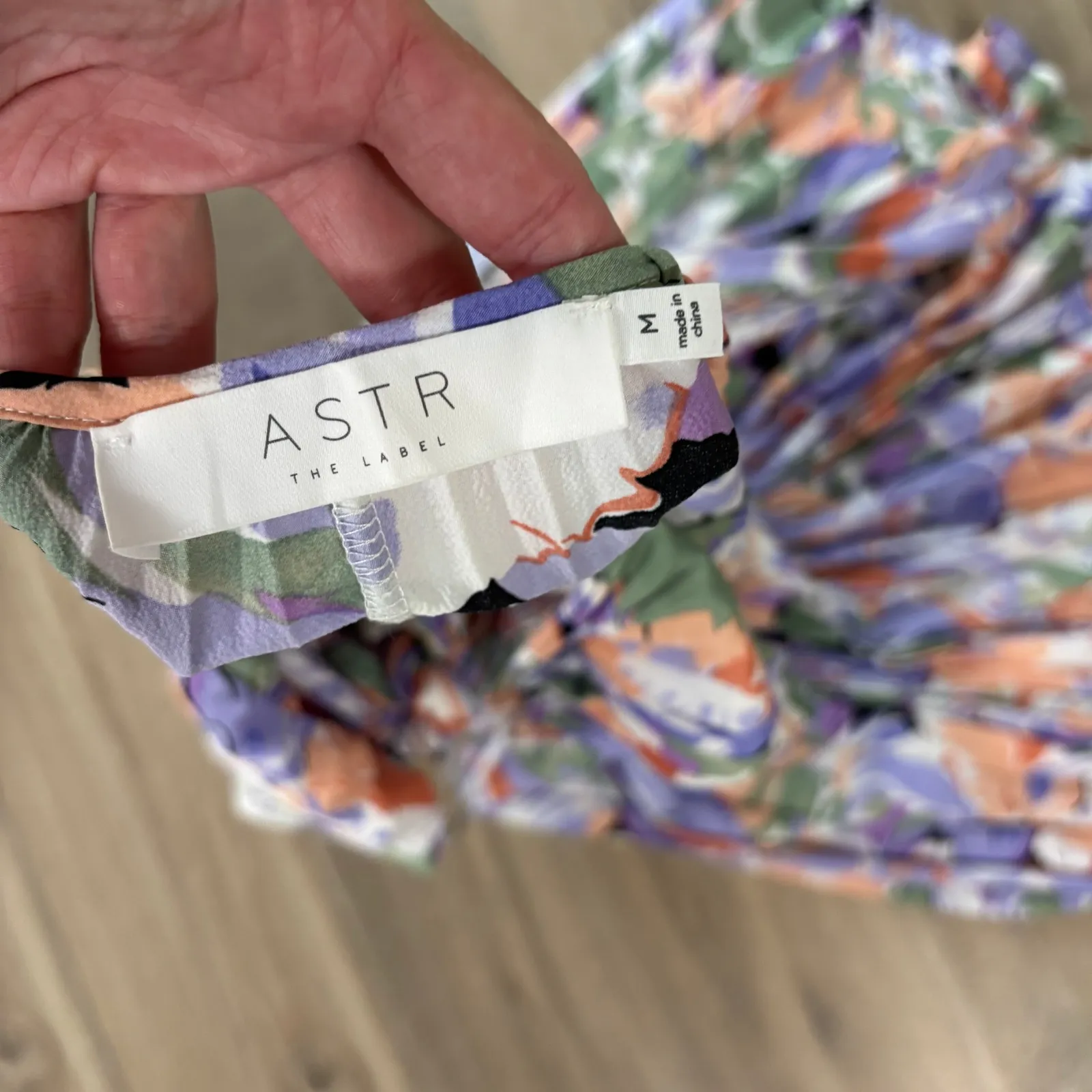 NWT Astr the Label Blythe Plisse Midi Dress Coral Multi Women Size Medium - Image 7