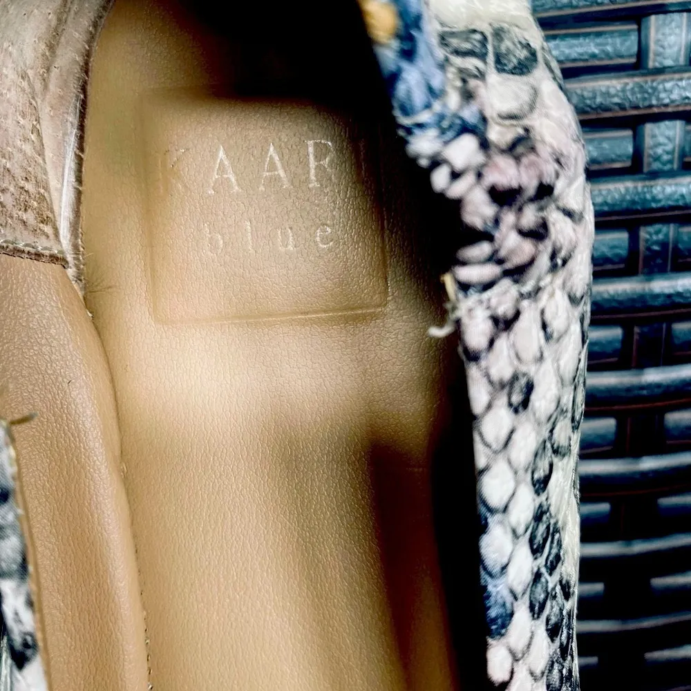 Kaari blue Jessica 
Snake Leather upper 7.5 - Image 3