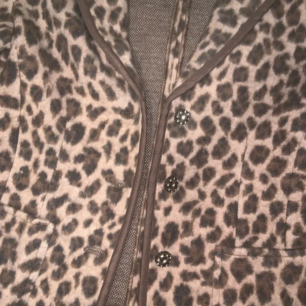 Talbots 100 percent merino wool cheetah blazer NWOT host pick casual fall knit - Image 5