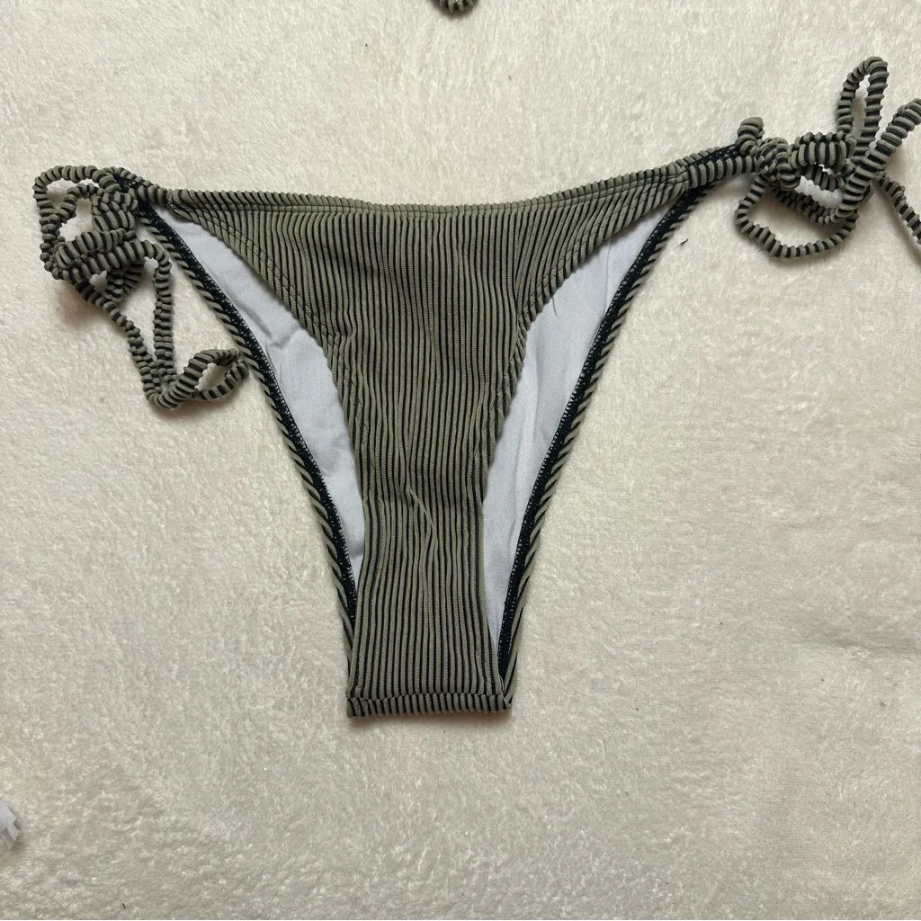 Women's Sexy Two Piece Tie Two Sides Bottom String Underwire Top Brand New Small Black - Image 2