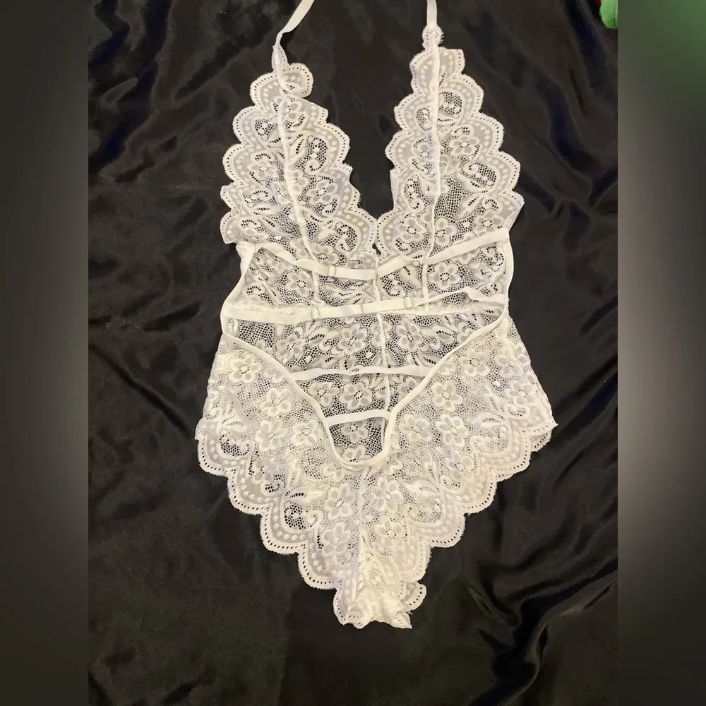 White lace one piece lingerie Size M - Image 3