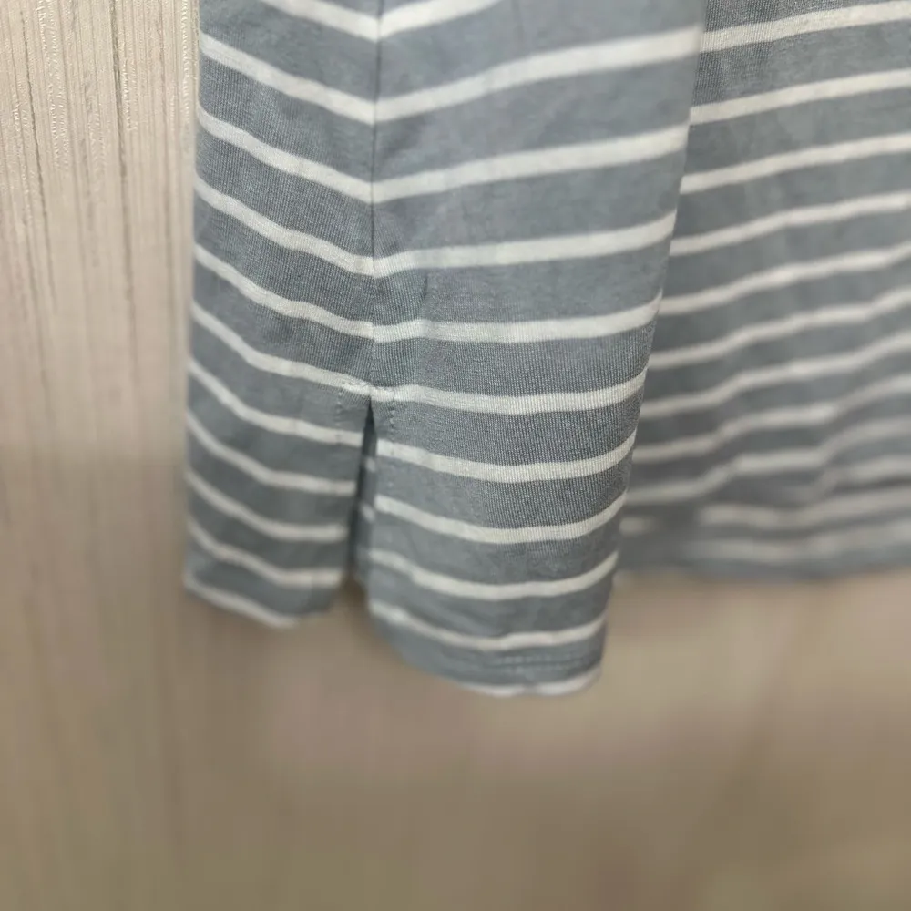 Weekend Suzanne Betro Women's Short Sleeve Cowl Neck Tunic Top Gray Stripe Sz 2X - Image 6