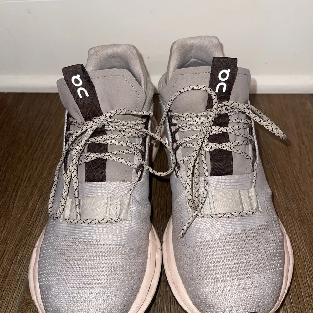 On Running Women's Cloudtec Running Shoes - Image 5