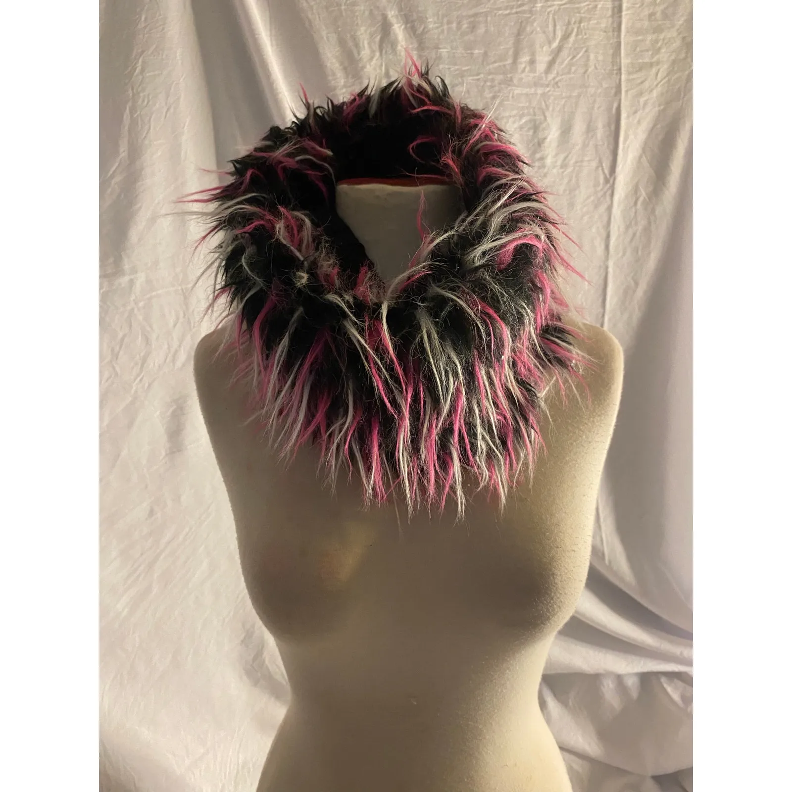 Y2K Punk Goth Furry Knit Scarf Black Pink Fluffy Neck Warmer 3C4G One Size - Image 2