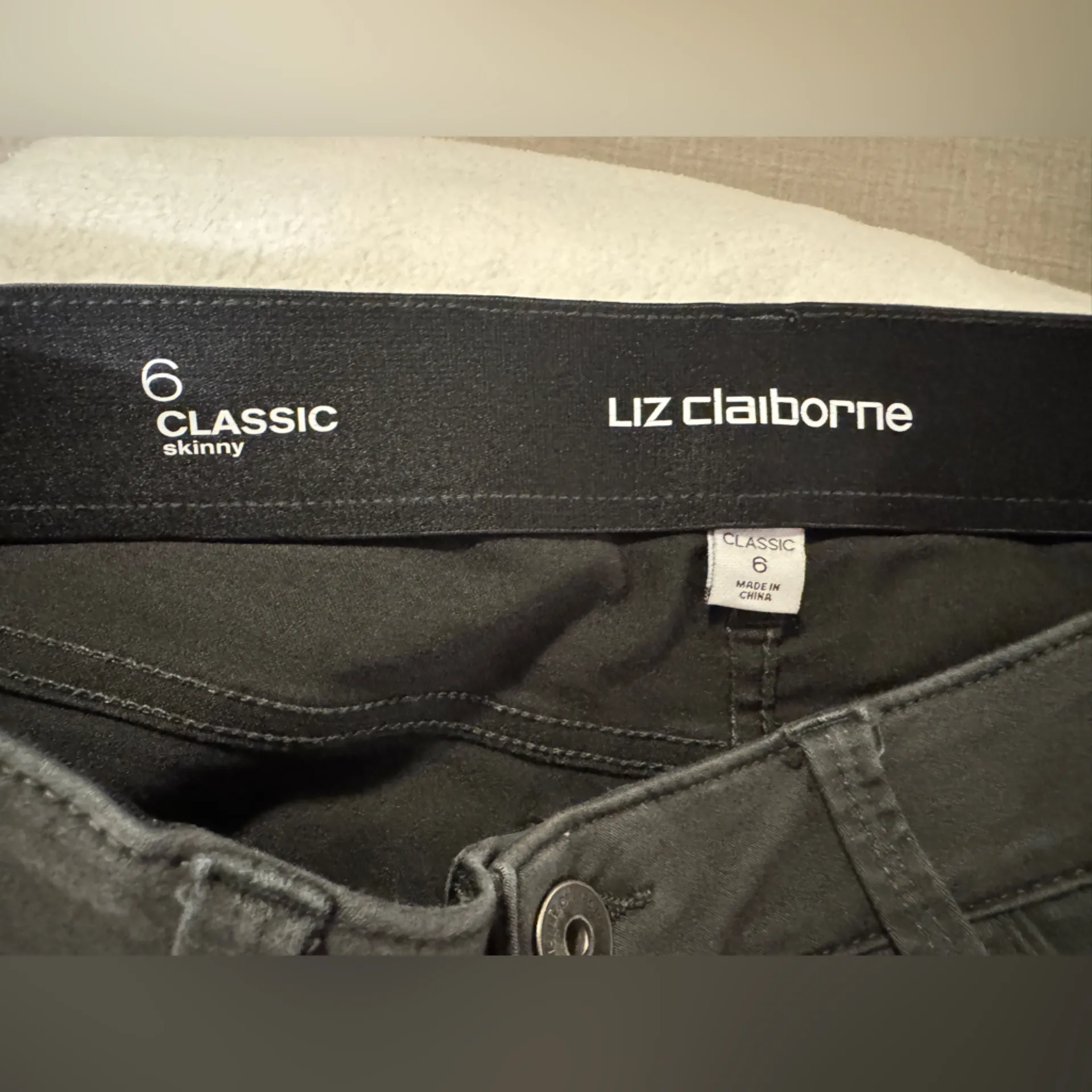 Liz Claiborne Dark Green  Classic Skinny Pants - Image 3