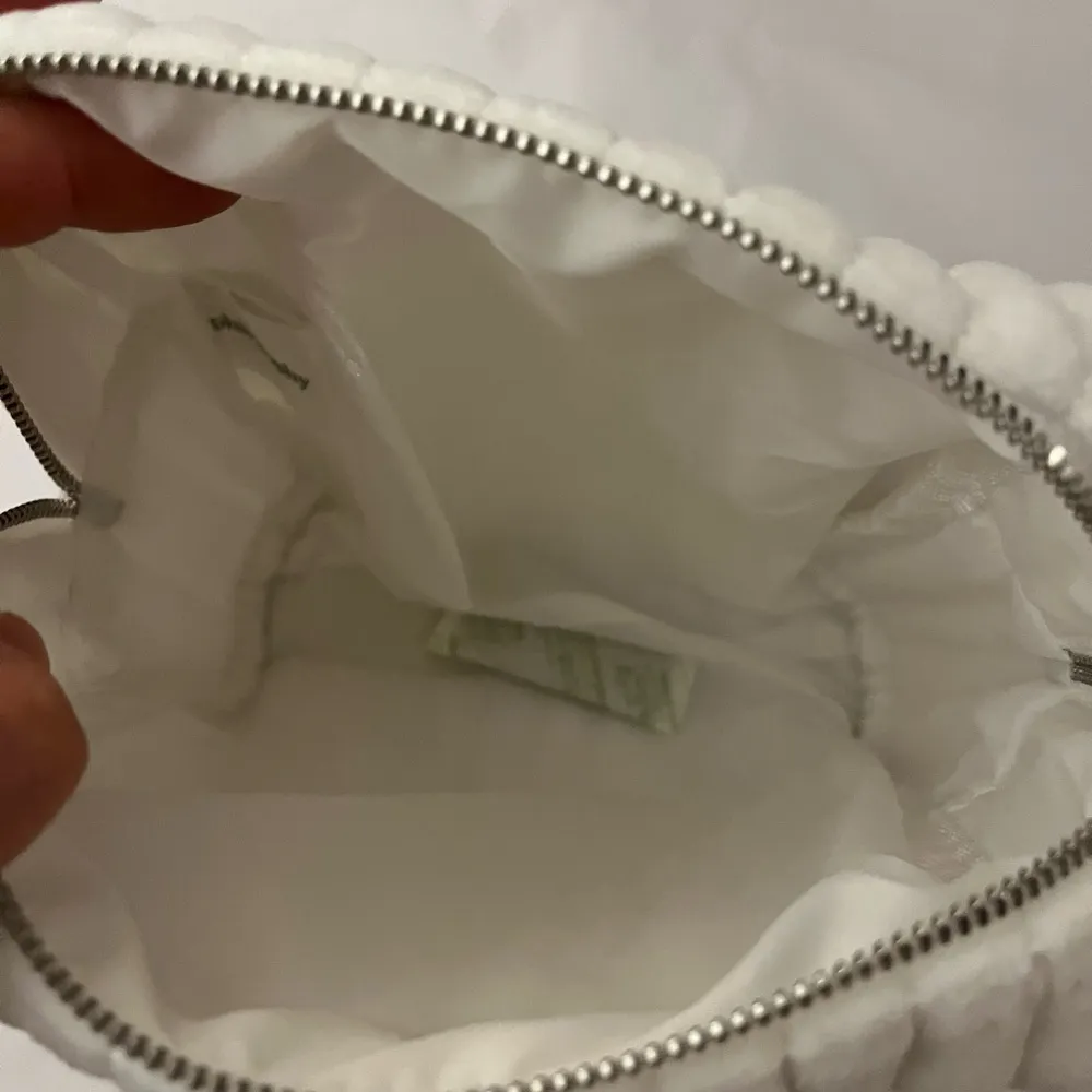 Fuzzy white philosophy cosmetics bag - empty never used - Image 5