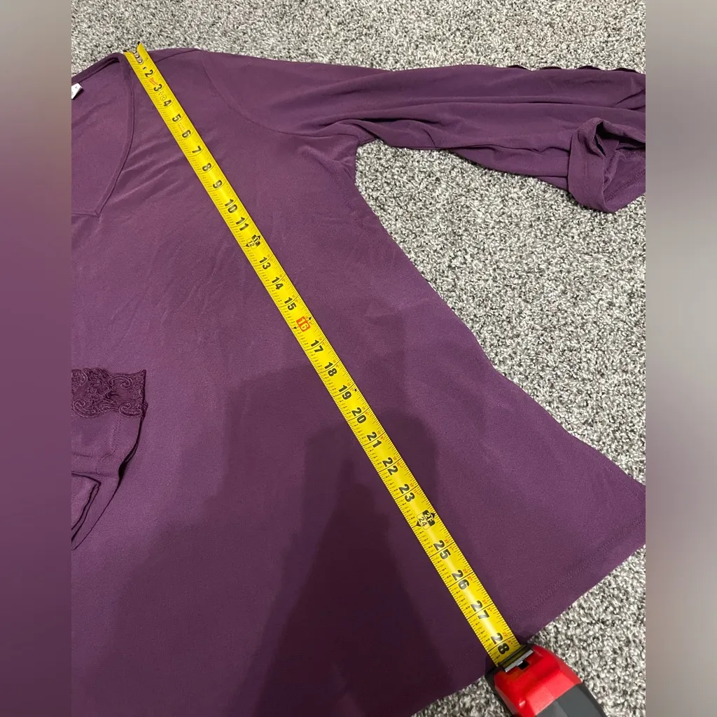 New Susan Graver Burgundy Wine V-Neck Lace Trim Sleeve Tunic Top M - Image 5