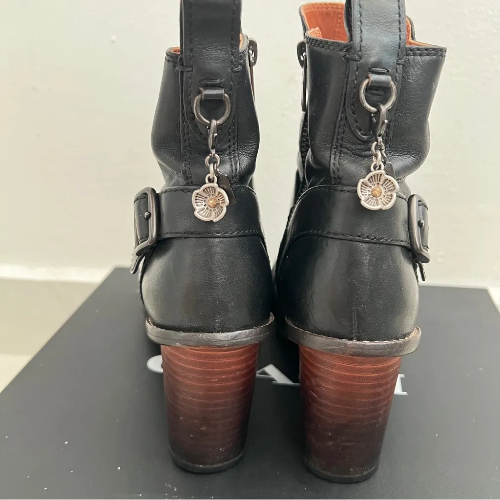 COACH Moto Bootie Heel LEATHER ankle boots size 6.5 - Image 9