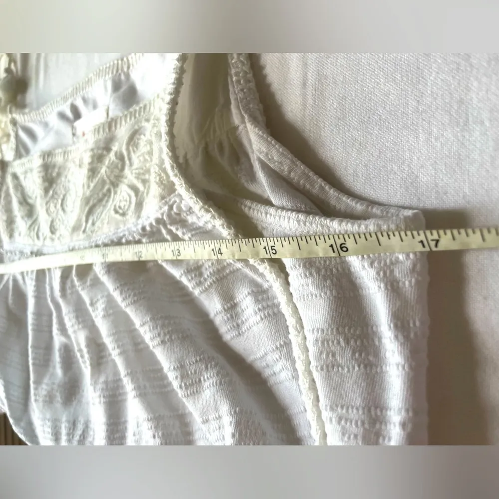 Anthropologie White Sleeveless Eyelet Lace Boho Festival Crochet Tank Top - Image 9