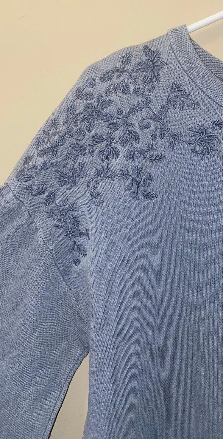 American Eagle Outfitters Sweatshirt  - Image 3