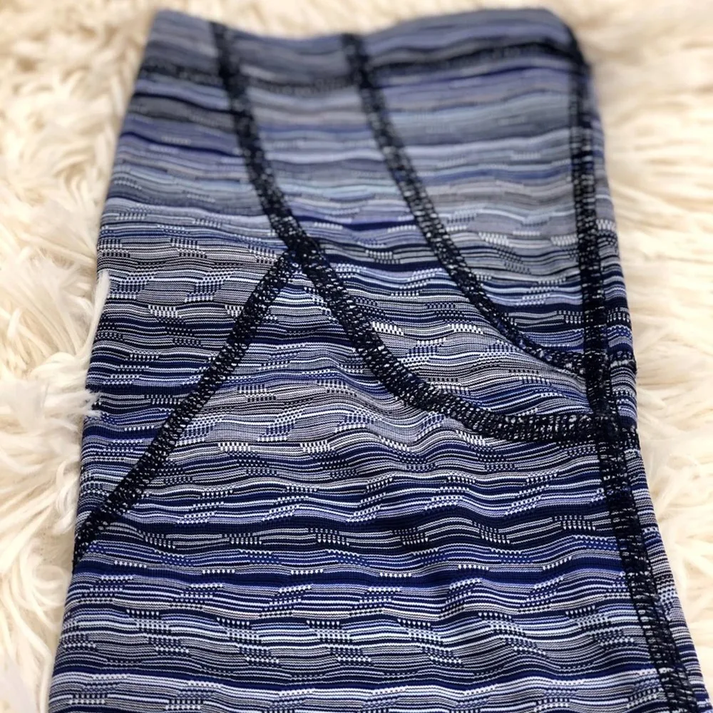 Lululemon Run Inspire Crop II *All Luxtreme 6 - Image 9