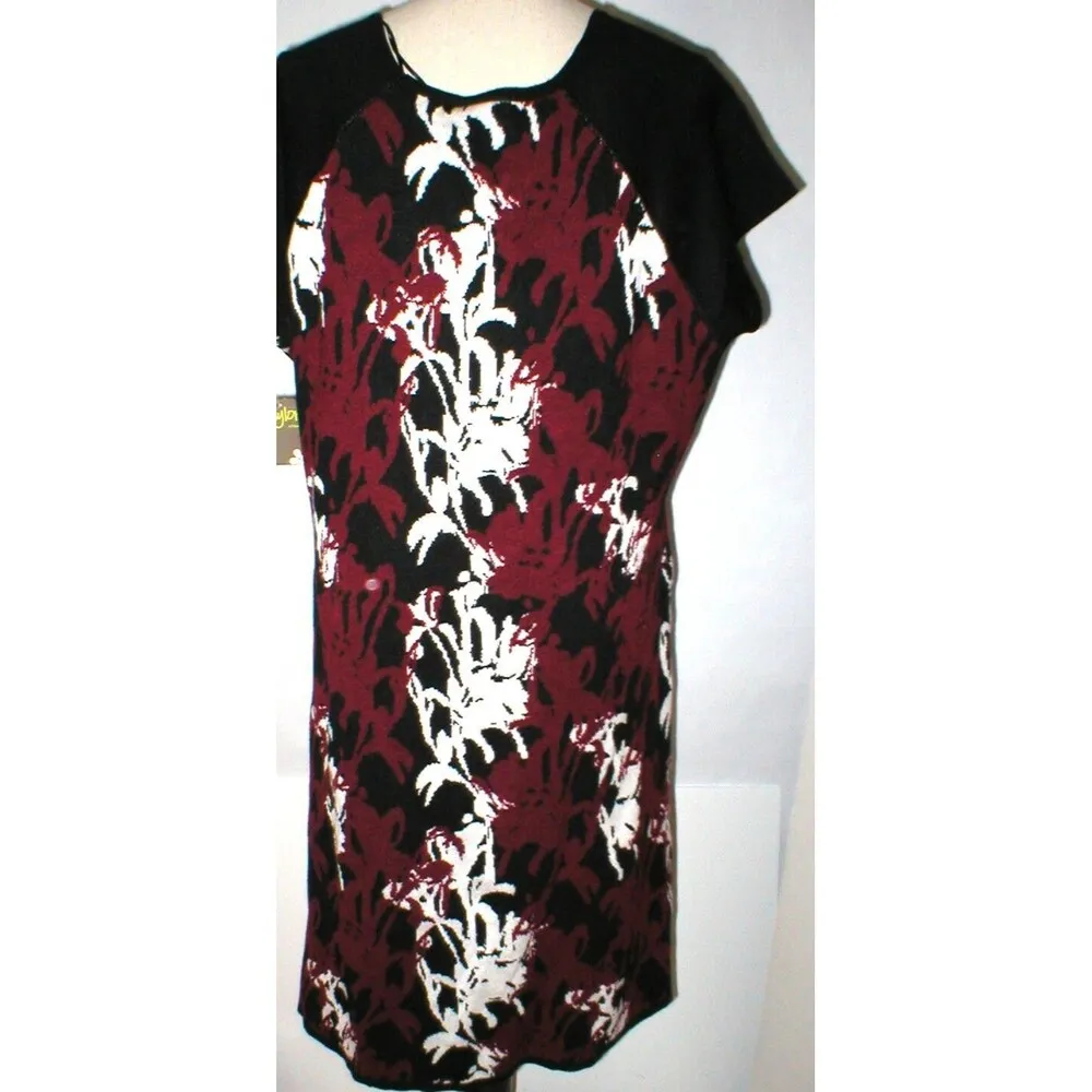New Womens NWT Taylor Dress 2X Plus Sweater Black White Dark Red Soft Flowers - Image 7