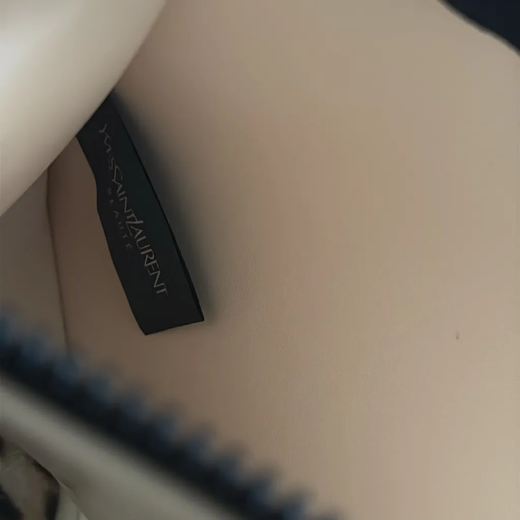 Yves Saint Laurent Beaute flat pouch, pink YSL - Image 5