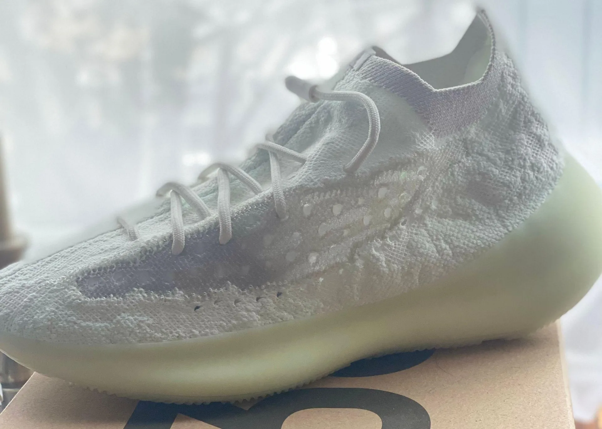 380 Boost calcite glow - Image 2