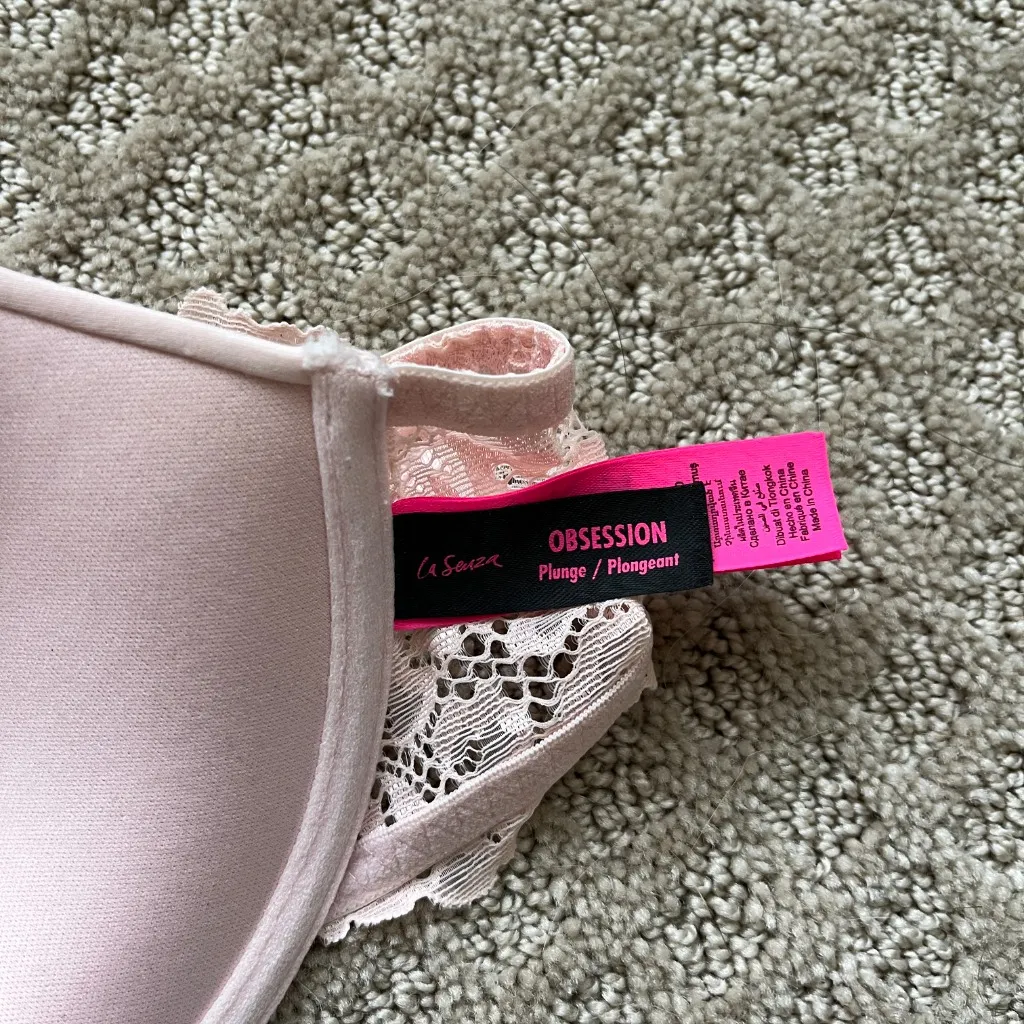 La Senza Bra Light Pink Front Clasp Adjustable Strap Racer Back Underwire 32 C - Image 4