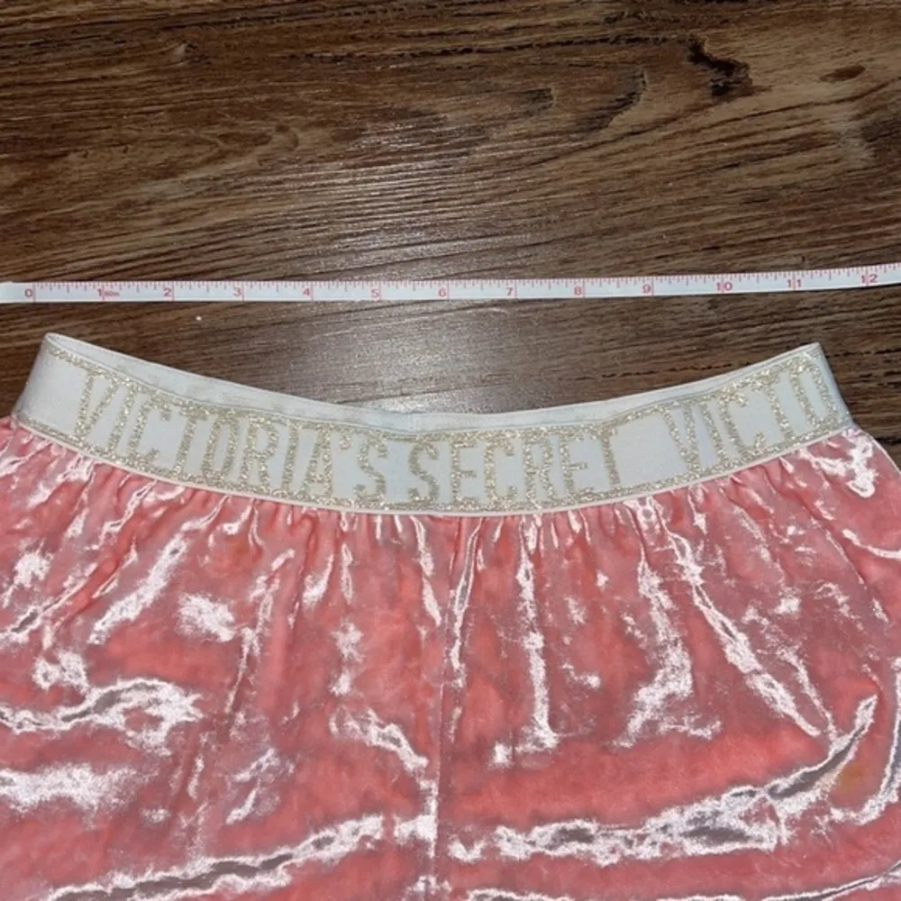 Victoria’s Secret XS Velour Baby Pink Shorts NWT Logo - Image 9
