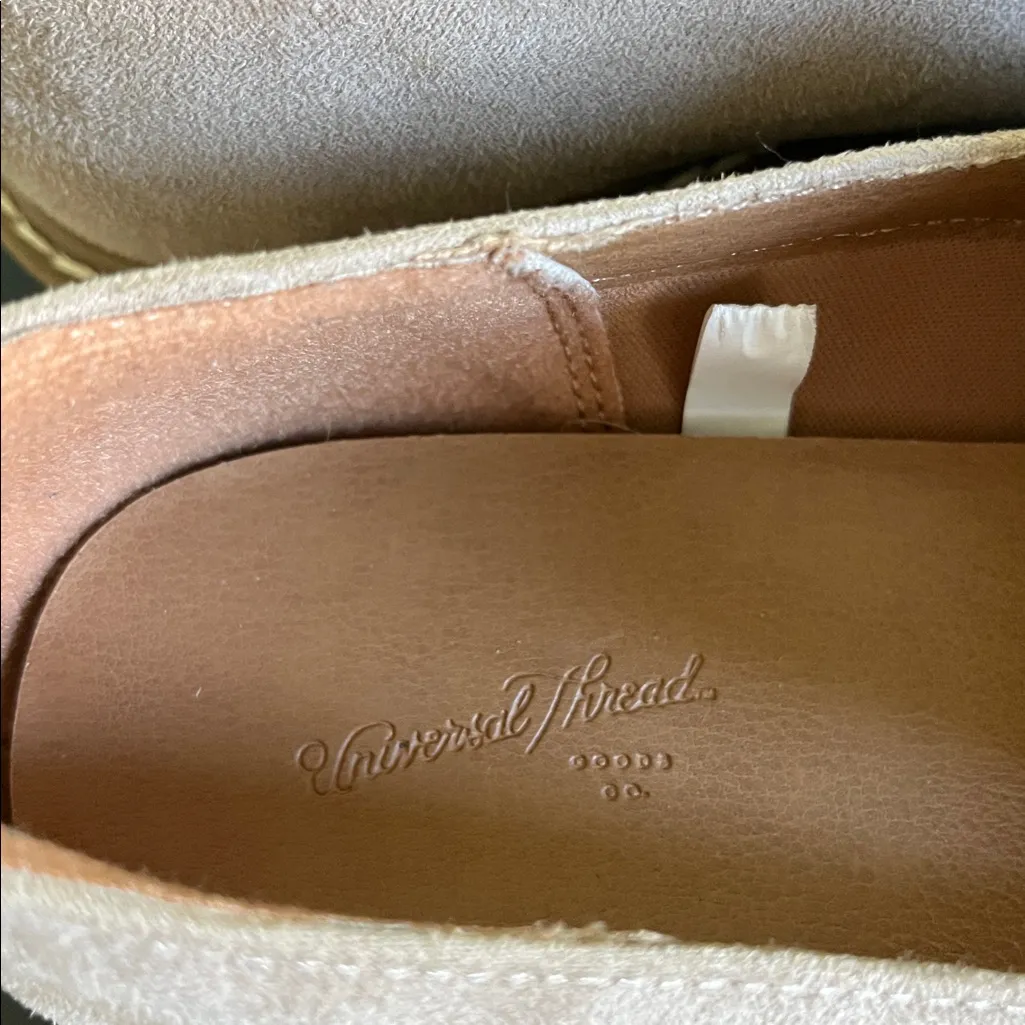 Universal Thread Maisy Loafer Heel in taupe - Image 3