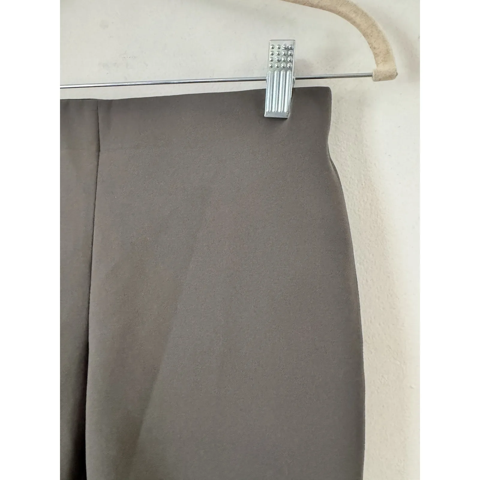 NWT Theory Skinny Biker Scuba Shorts Grey Athletic Womens Size Small - Image 5