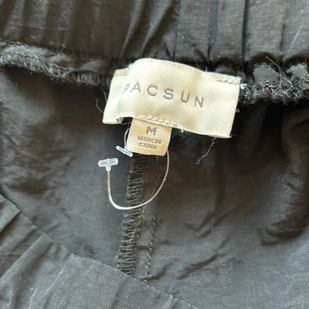PACSUN NWOT Nylon Wide Leg Windbreakers Size Medium Cargo Pockets High Rise - Image 7