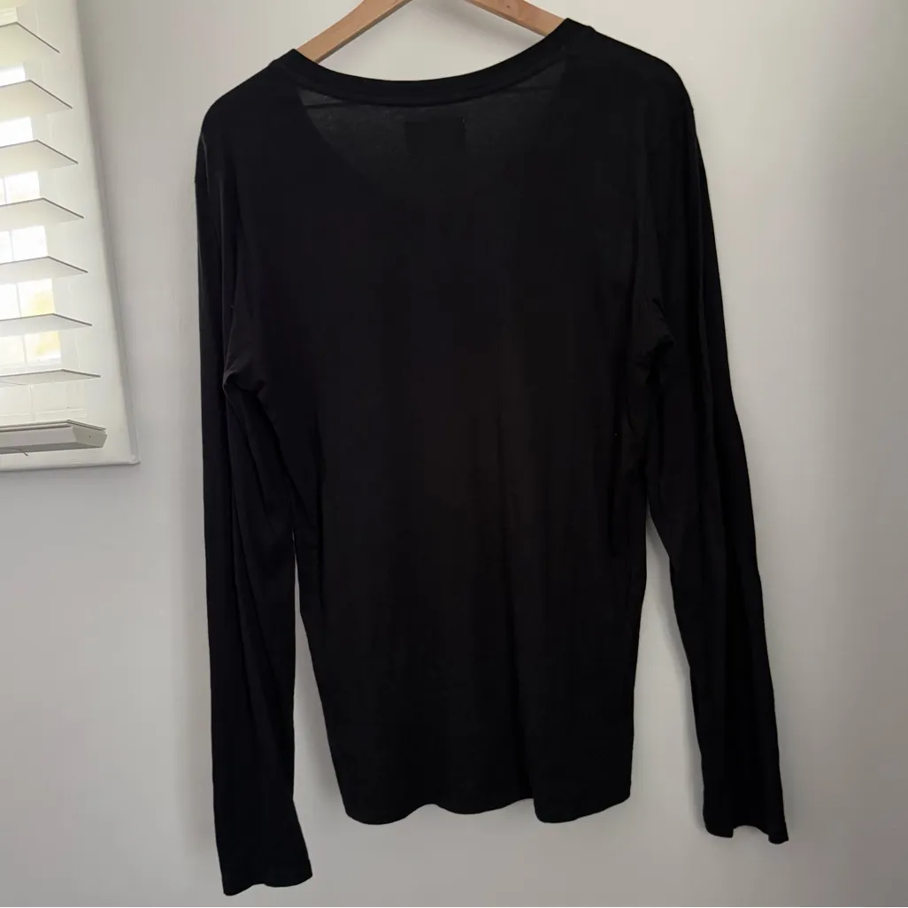 The Classic Large T - Image 5