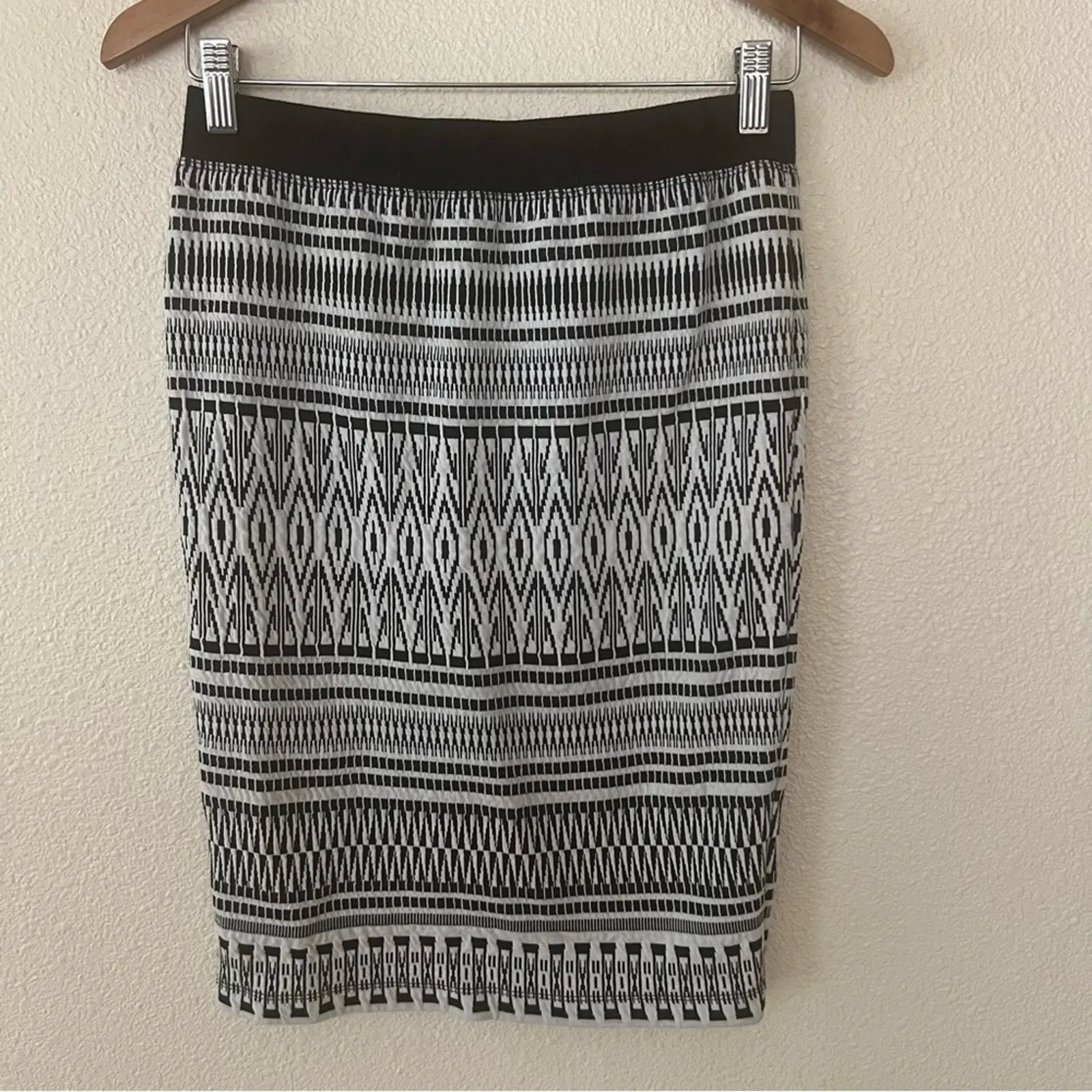 Sanctuary Marauta black white textured geometric pencil skirt NEW SMALL - Image 7